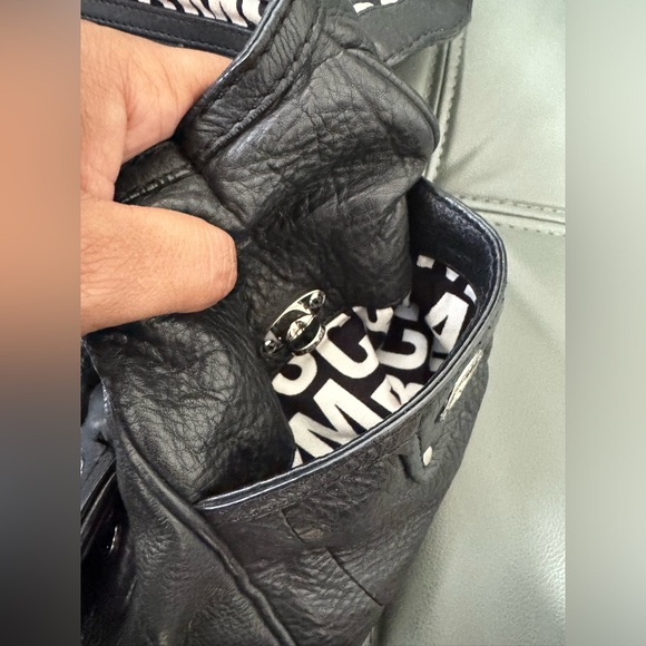 Marc Jacobs Black Satchel with Wallet - Picture 8 of 16